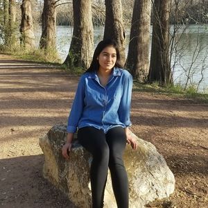 Meet your Posher, Raquel